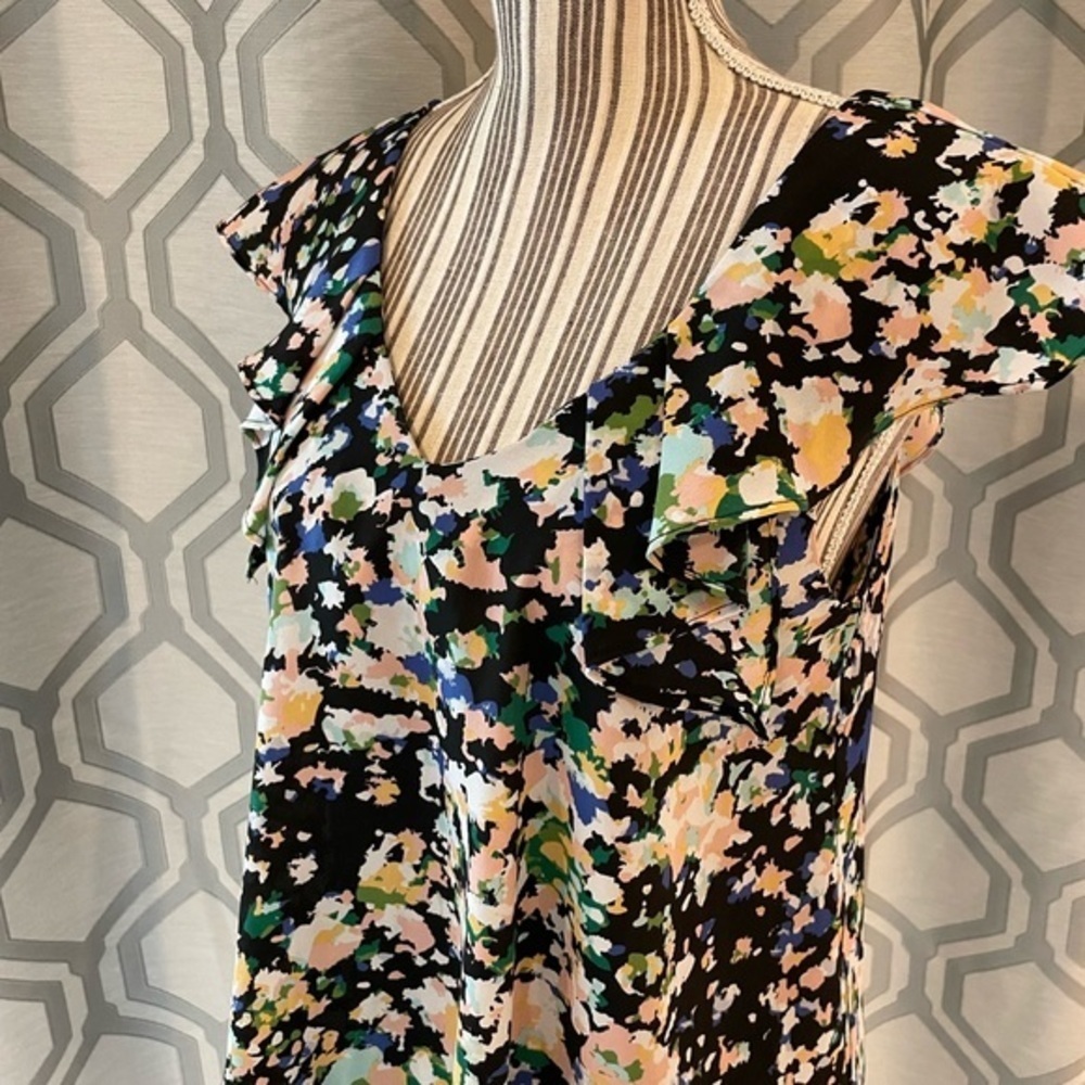 Bcbgeneration Sleeveless Patterned Top - image 3